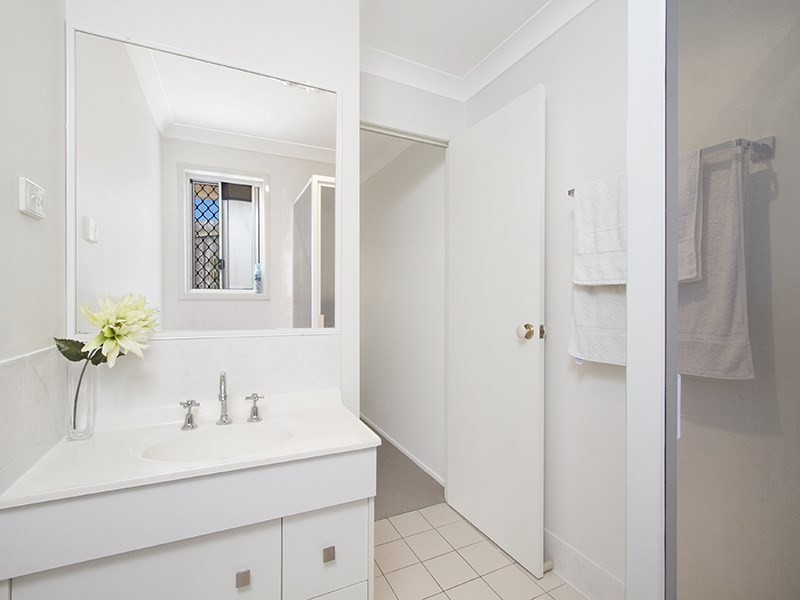 31 Hinchcliffe Street, Tanah Merah QLD 4128