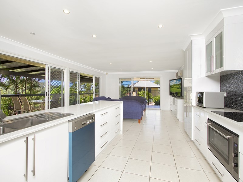 2 Langi Court, Shailer Park QLD 4128