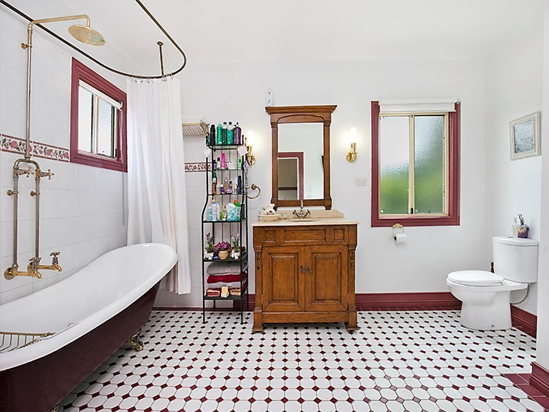 62 Beenleigh-Redland Bay Road, Loganholme QLD 4129