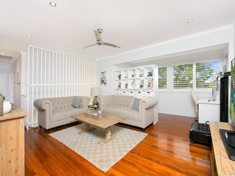 4 Fielding Drive, Rochedale South QLD 4123