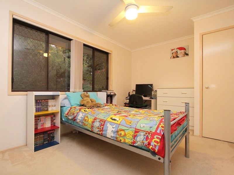 17 Cowra Street, Tanah Merah QLD 4128