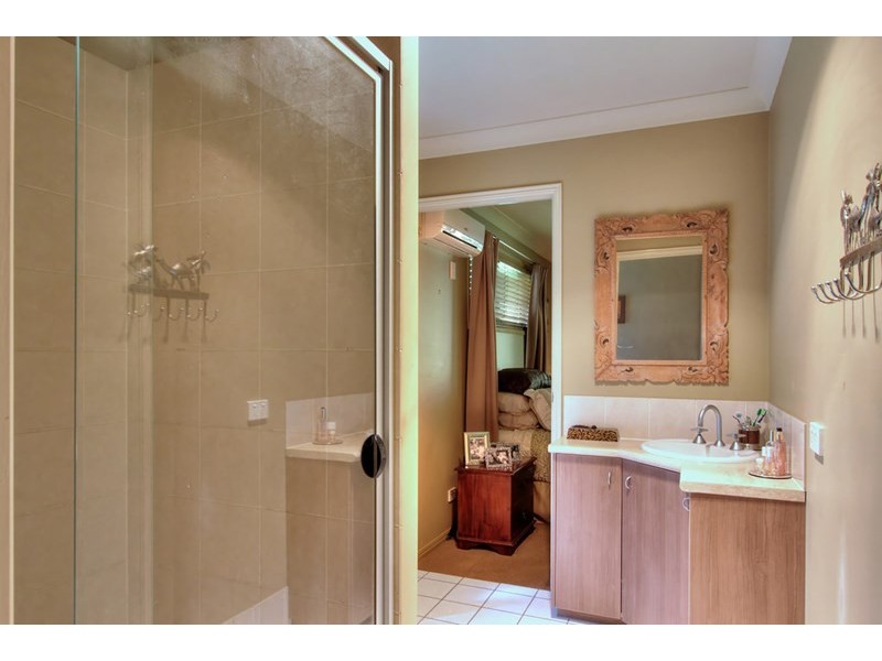 27 Camballin Court, Shailer Park QLD 4128