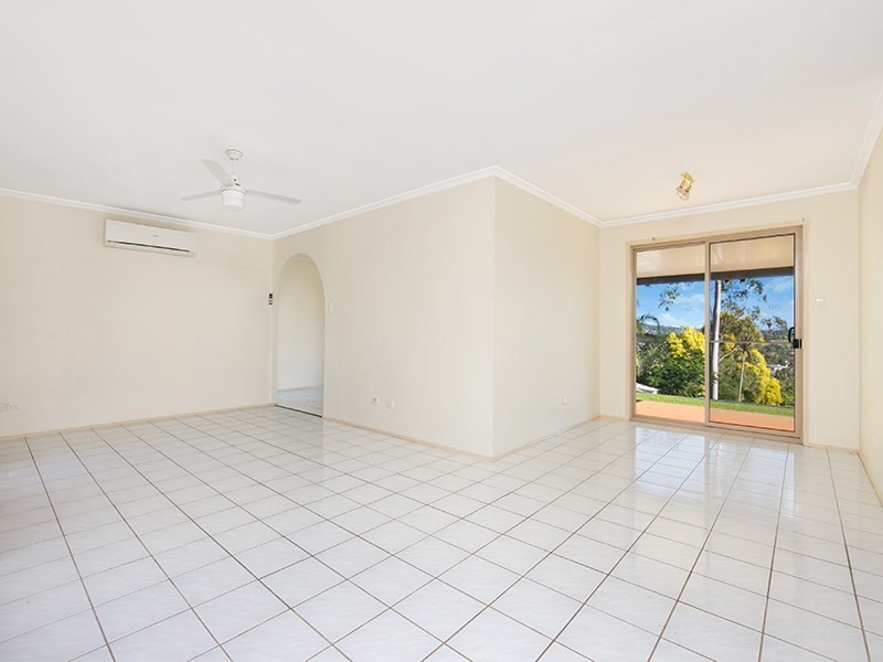 29 Cowra Street, Tanah Merah QLD 4128