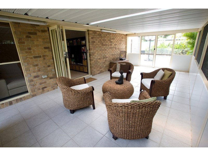 16 Leawarra Drive, Loganholme QLD 4129