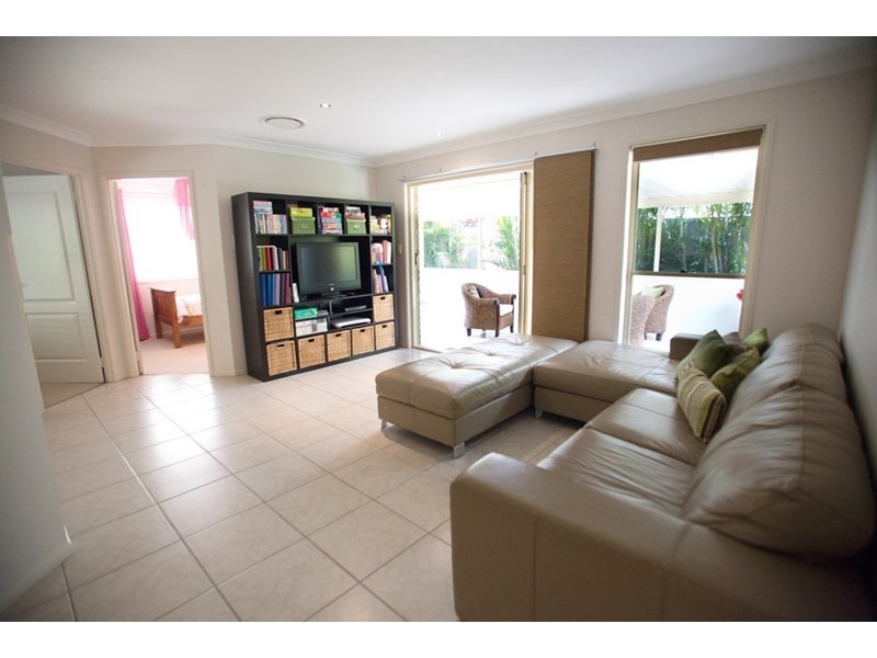 16 Leawarra Drive, Loganholme QLD 4129