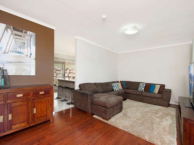 10 Kabut Court, Tanah Merah QLD 4128