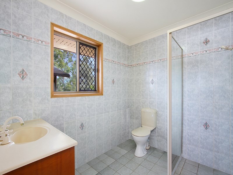 49 Bayview Drive, Tanah Merah QLD 4128