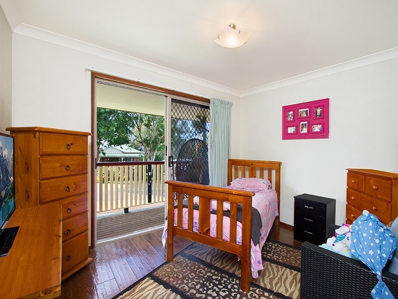49 Bayview Drive, Tanah Merah QLD 4128