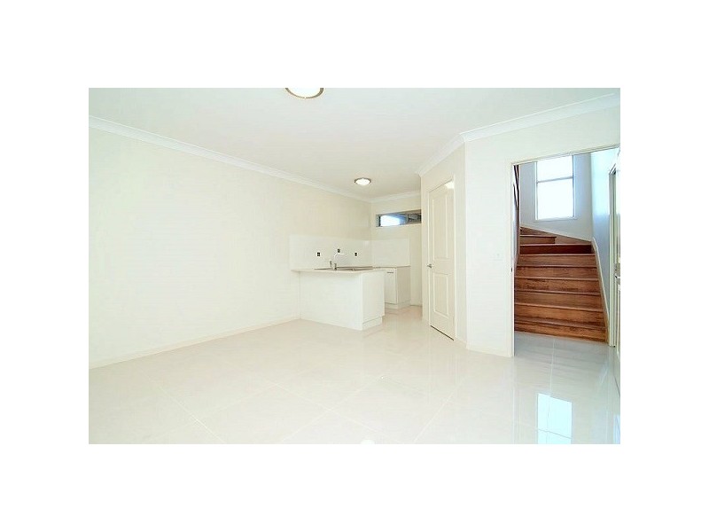15 Baxton Place, Shailer Park QLD 4128