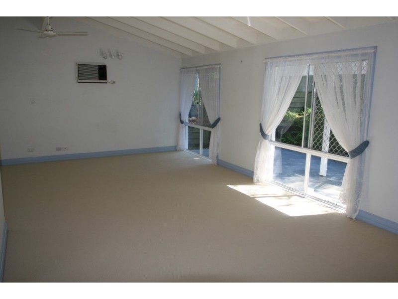 24 Quantock Court, Rochedale South QLD 4123