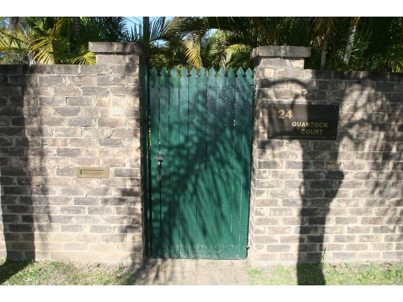 24 Quantock Court, Rochedale South QLD 4123
