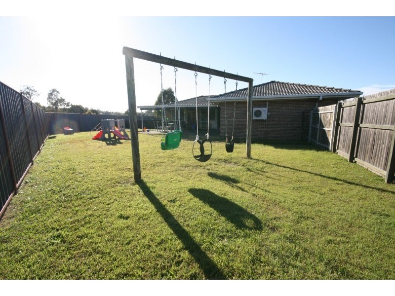 49 Hanlon Street, Tanah Merah QLD 4128