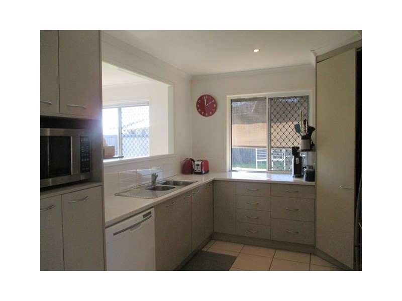 4 Lakeland Court, Loganholme QLD 4129