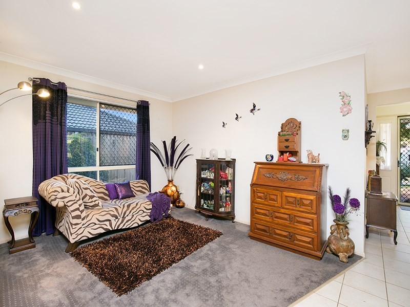 35 Oak Street, Shailer Park QLD 4128