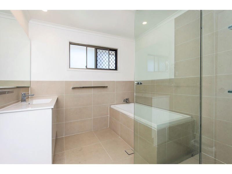 8 Maltaroo Court, Shailer Park QLD 4128