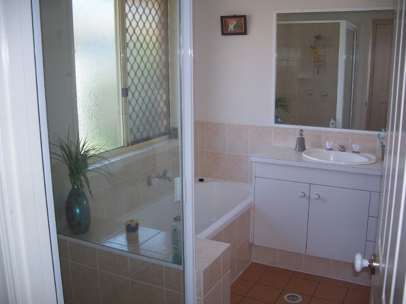 15 Oleander Street, Daisy Hill QLD 4127