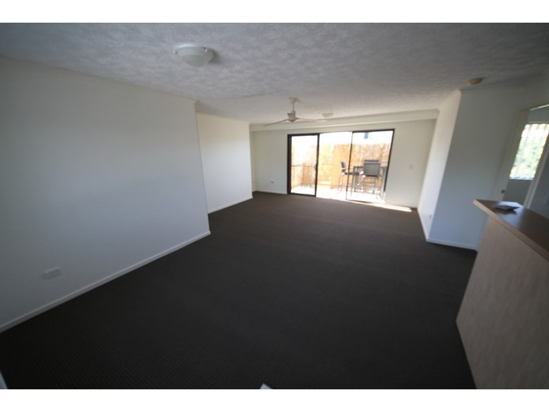 Unit 11/44-66 University Drive, Meadowbrook QLD 4131