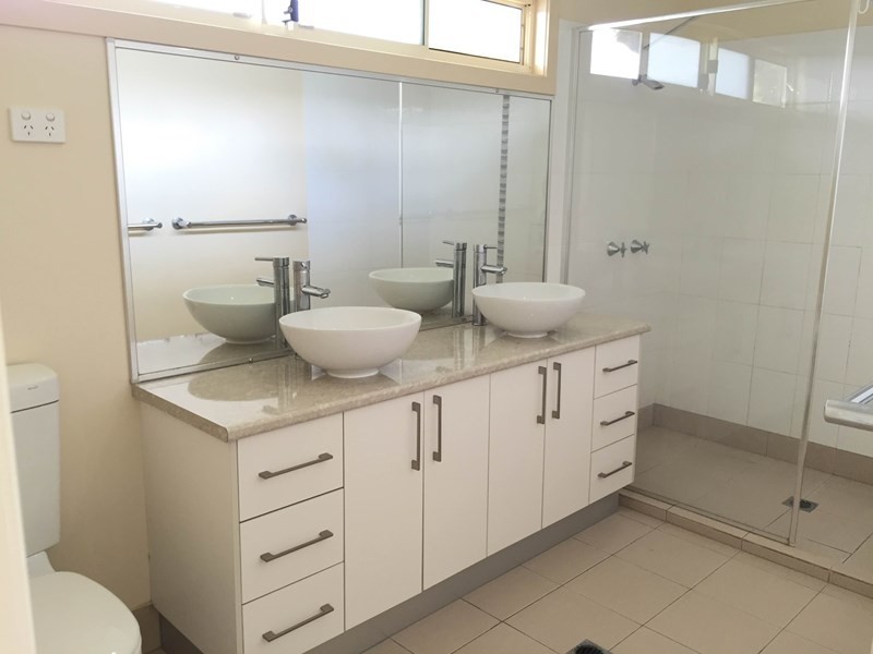 2 Celandine Street, Shailer Park QLD 4128