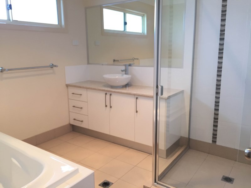 2 Celandine Street, Shailer Park QLD 4128