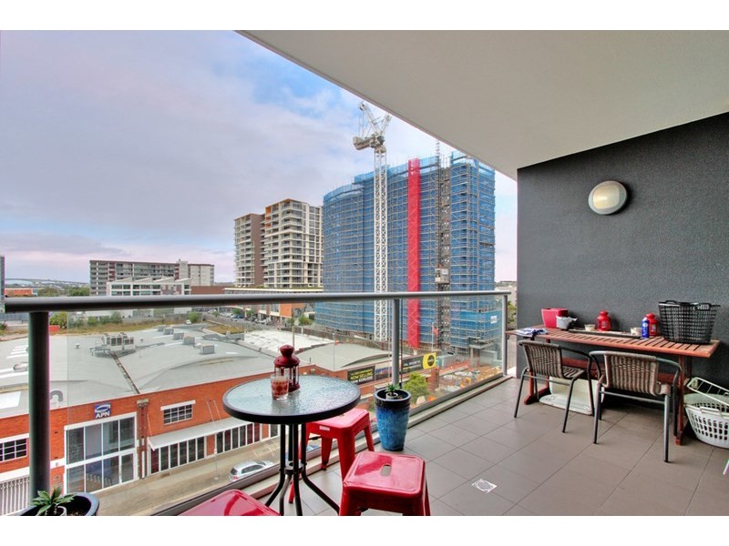 Unit 20505/8 Harbour Road, Hamilton QLD 4007