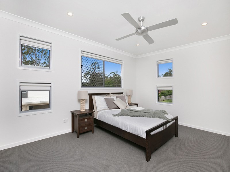 9 Tanah Merah Avenue, Tanah Merah QLD 4128