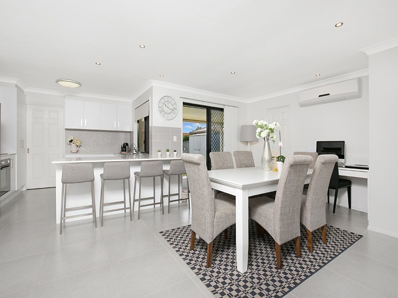 80 Kilsay Crescent, Meadowbrook QLD 4131