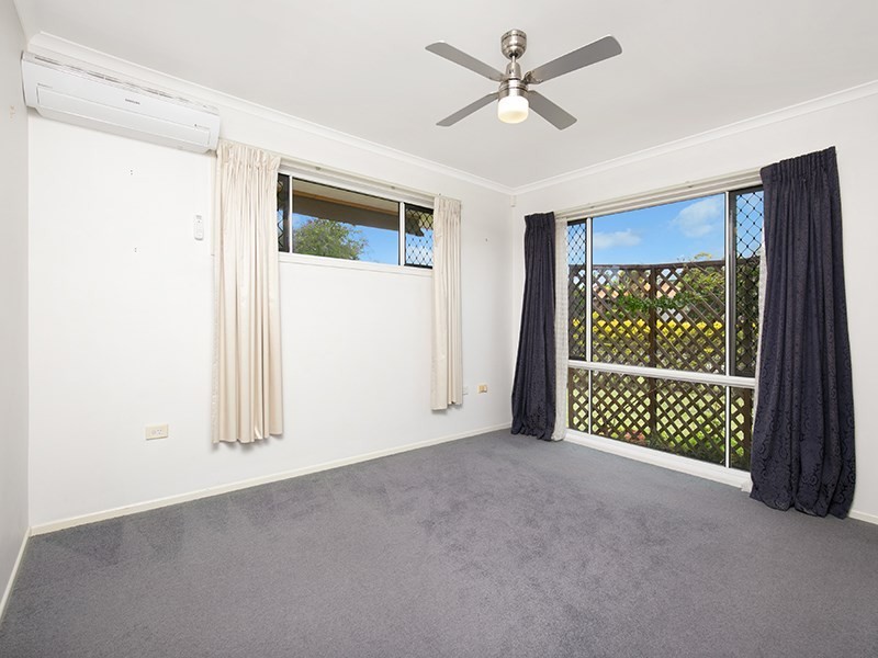 74 Tansey Drive, Tanah Merah QLD 4128