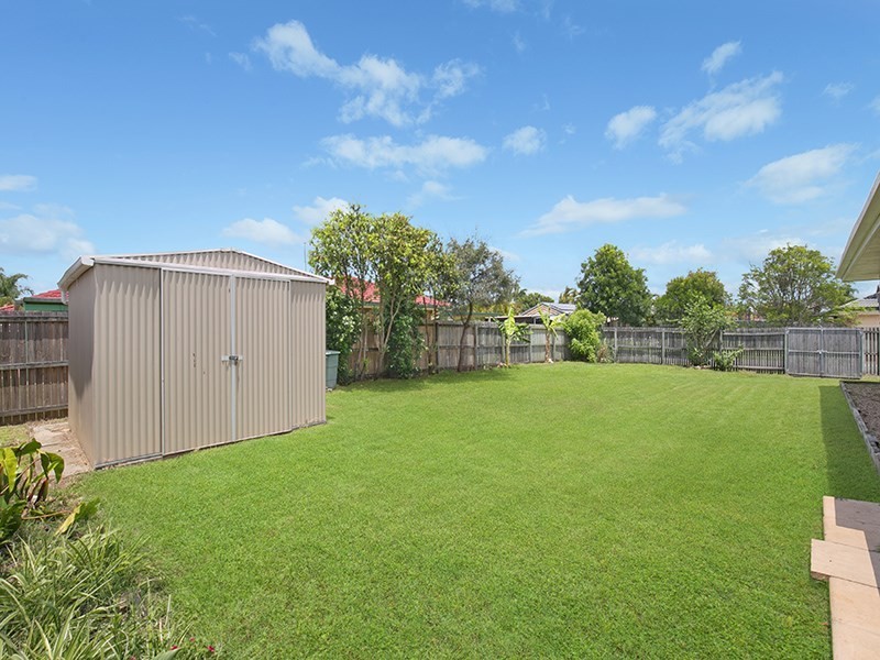 74 Tansey Drive, Tanah Merah QLD 4128