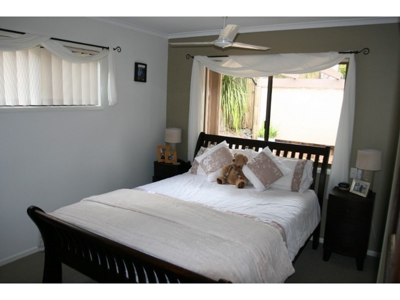 5 Foliage Court, Shailer Park QLD 4128