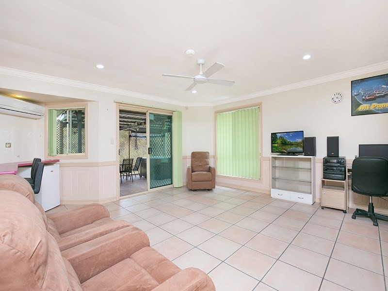 73 Drews Road, Tanah Merah QLD 4128