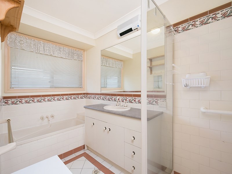 73 Drews Road, Tanah Merah QLD 4128