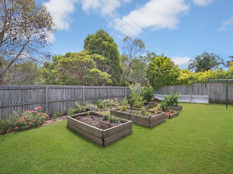 73 Drews Road, Tanah Merah QLD 4128