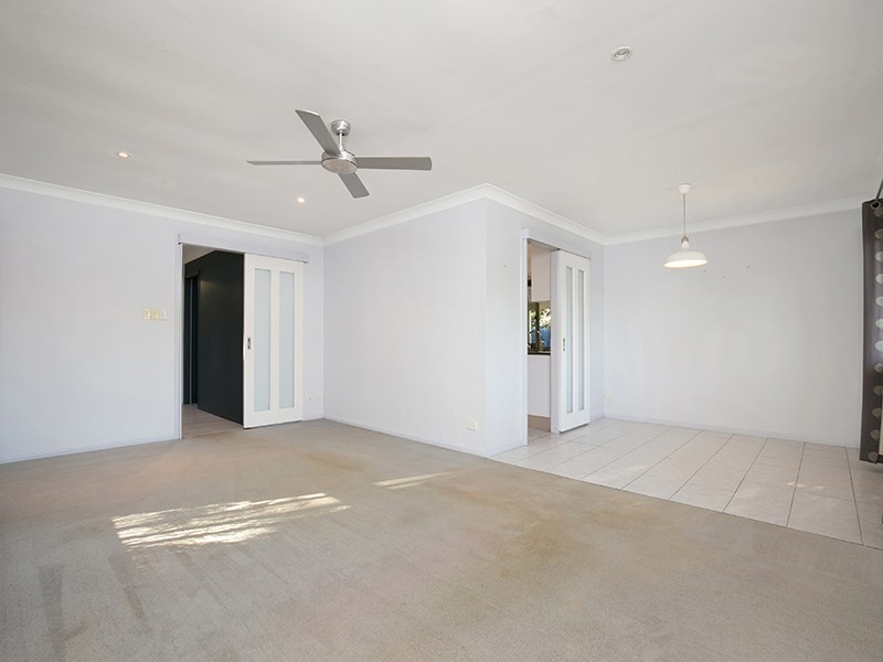 15 Jasmine Crescent, Shailer Park QLD 4128