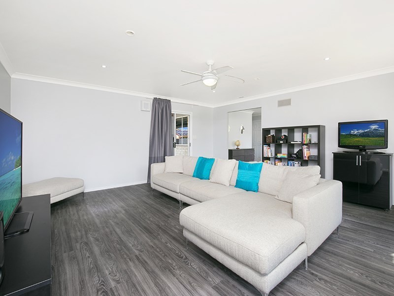 21 Perak Court, Tanah Merah QLD 4128