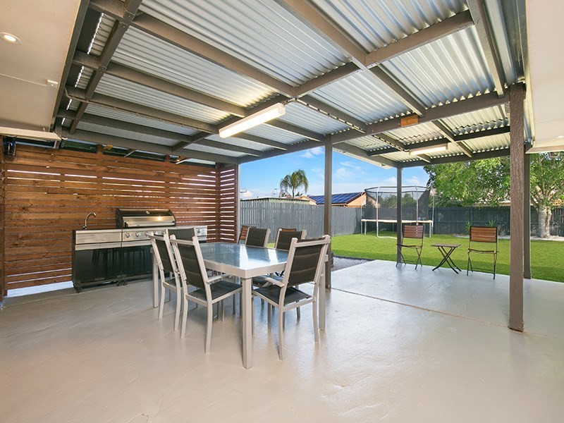 21 Perak Court, Tanah Merah QLD 4128