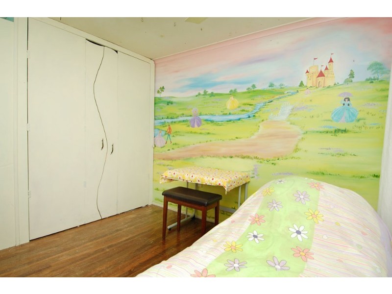 121 Station Road, Loganlea QLD 4131