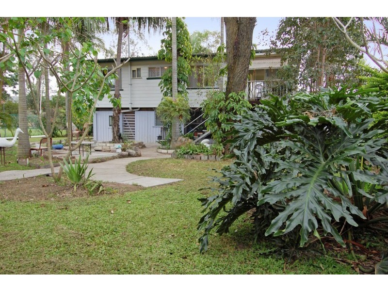 121 Station Road, Loganlea QLD 4131