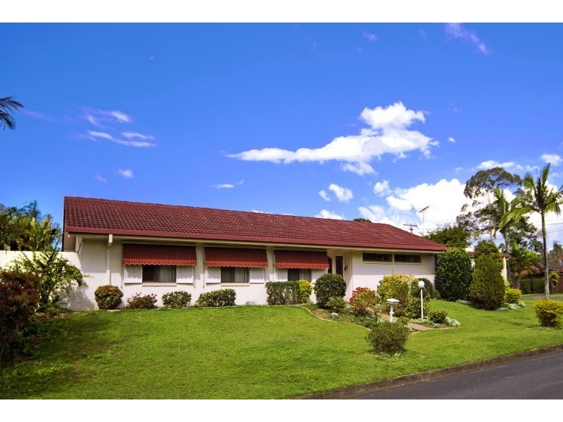 4 Wootton Crescent, Springwood QLD 4127