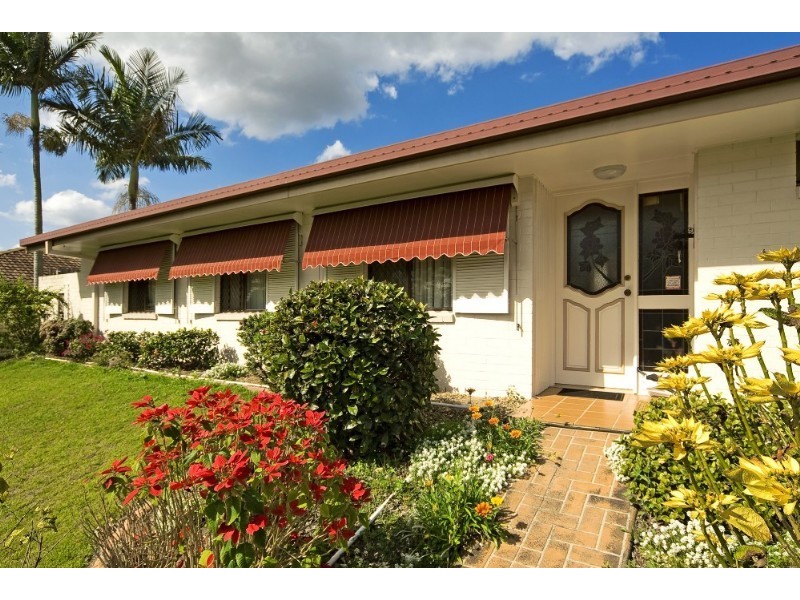 4 Wootton Crescent, Springwood QLD 4127