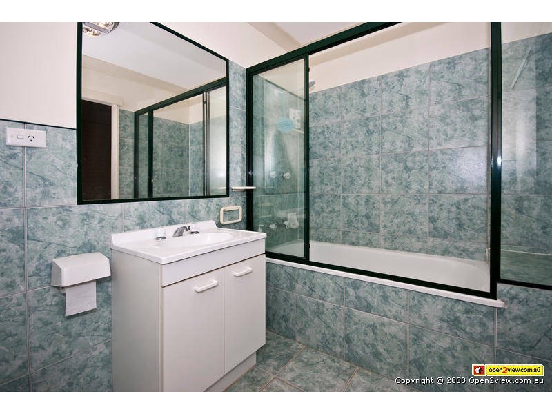 9 Willow Street, Woodridge QLD 4114