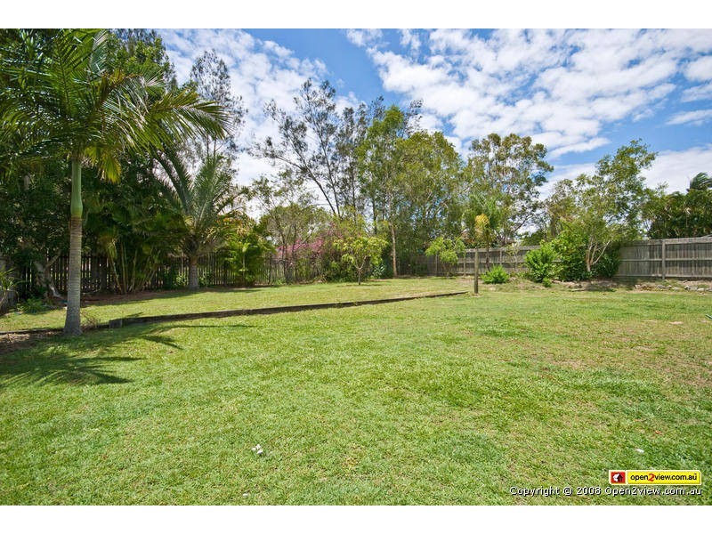 9 Willow Street, Woodridge QLD 4114