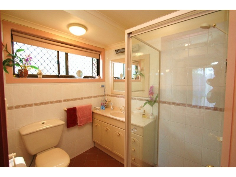 8 Columbia Street, Springwood QLD 4127