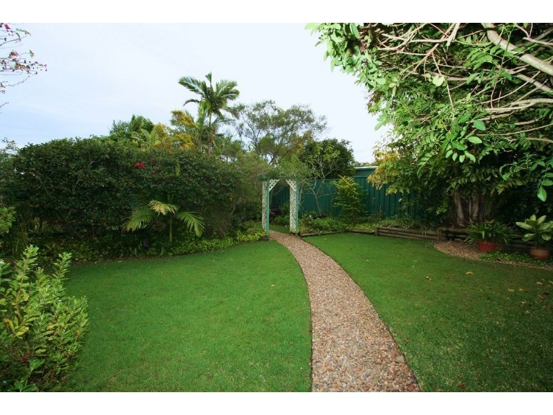 8 Columbia Street, Springwood QLD 4127