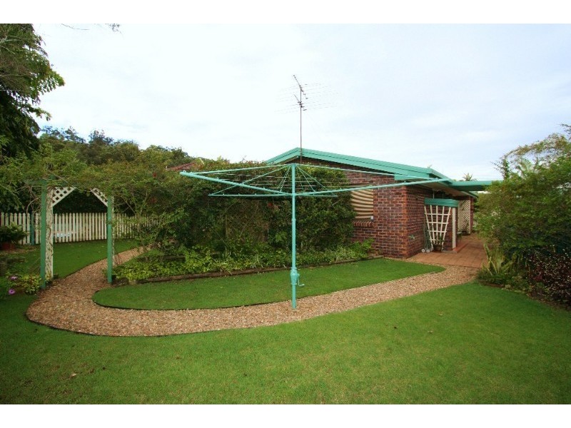 8 Columbia Street, Springwood QLD 4127