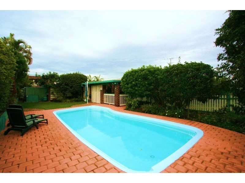 8 Columbia Street, Springwood QLD 4127