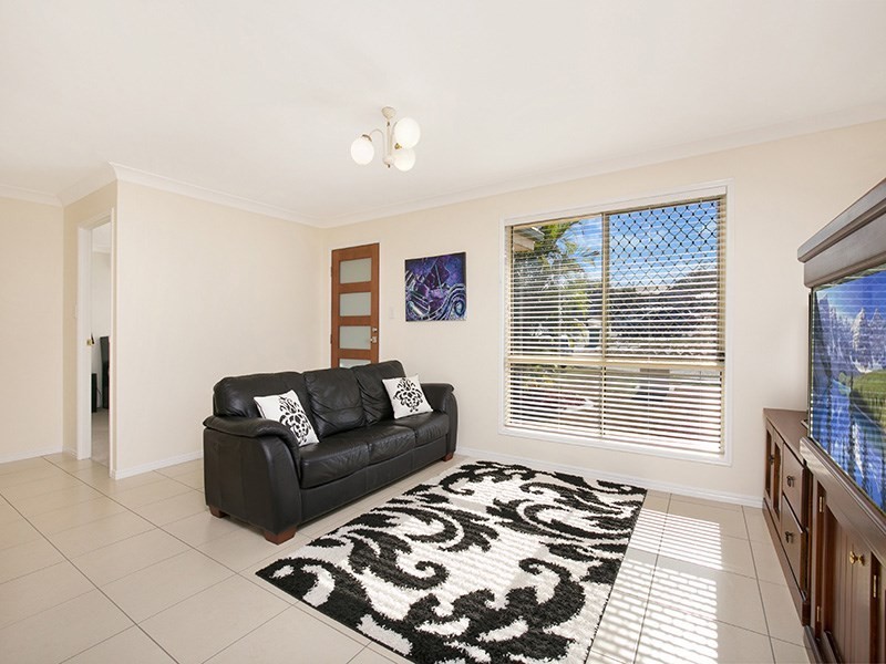 21 Meike Crescent, Tanah Merah QLD 4128