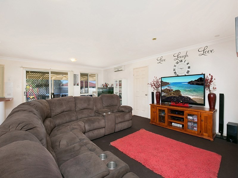 56 Mckinley Street, Eagleby QLD 4207