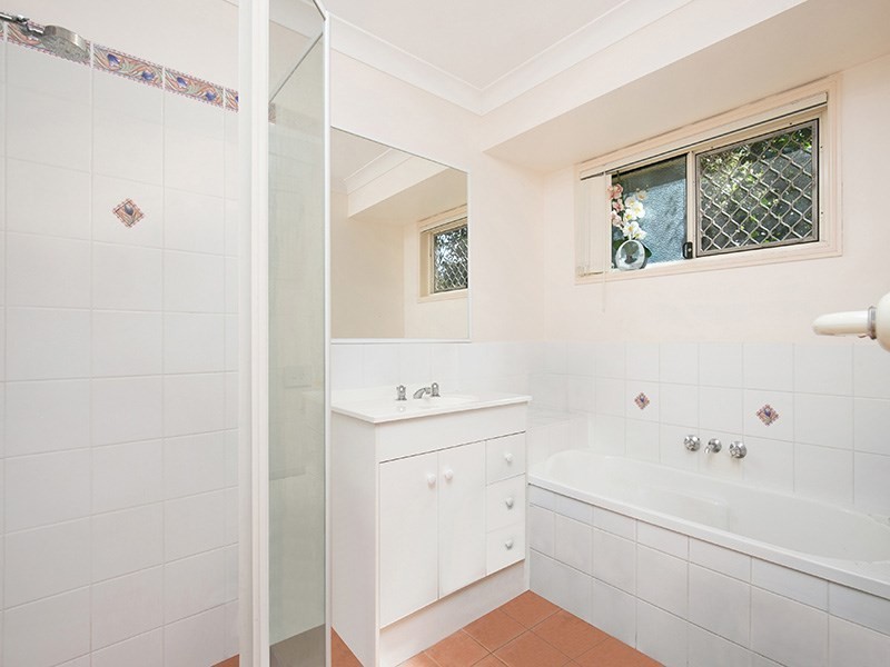 56 Mckinley Street, Eagleby QLD 4207