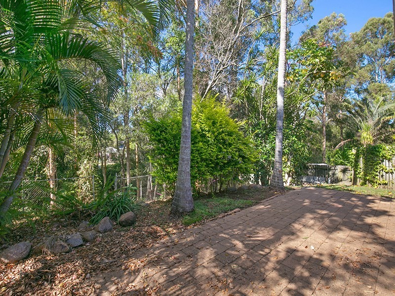 23 Sherwood Crescent, Daisy Hill QLD 4127