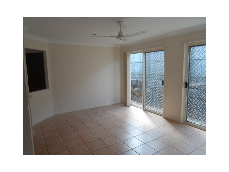 14/1 Mountain View Crescent, Mount Warren Park QLD 4207